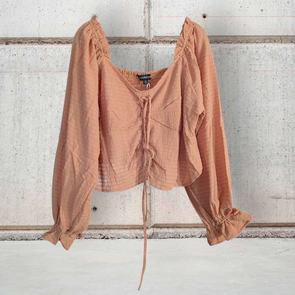 NWT Davi & Dani Peach Blouse with Ruffle And Corset Details Size 1X - Picture 2 of 7
